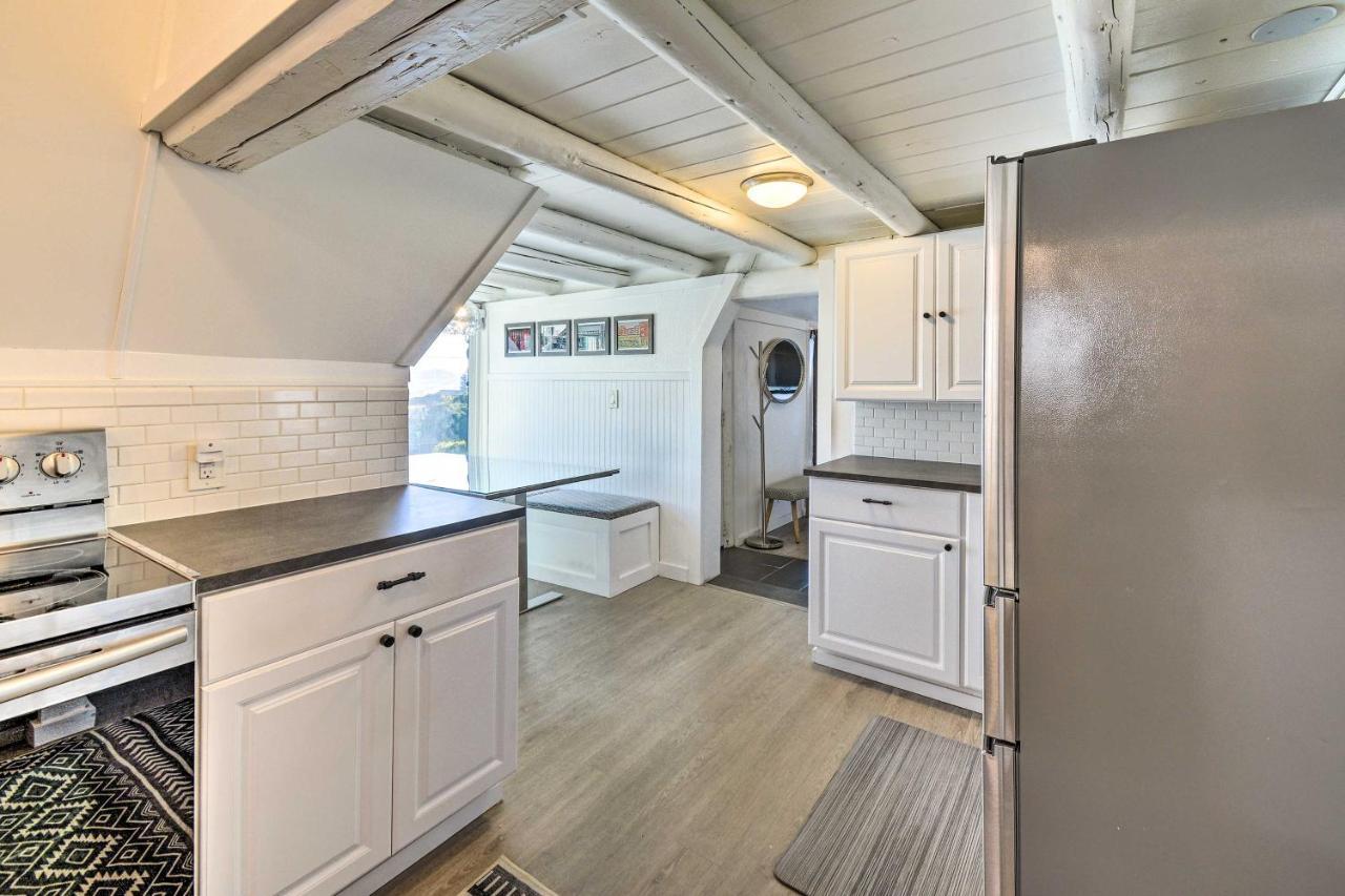 Puget Sound Cabin With Hot Tub And Water Views! Bremerton Bagian luar foto