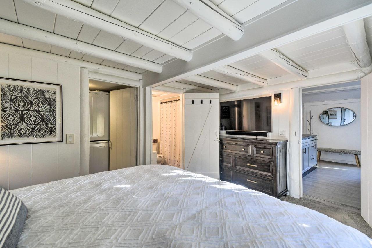 Puget Sound Cabin With Hot Tub And Water Views! Bremerton Bagian luar foto