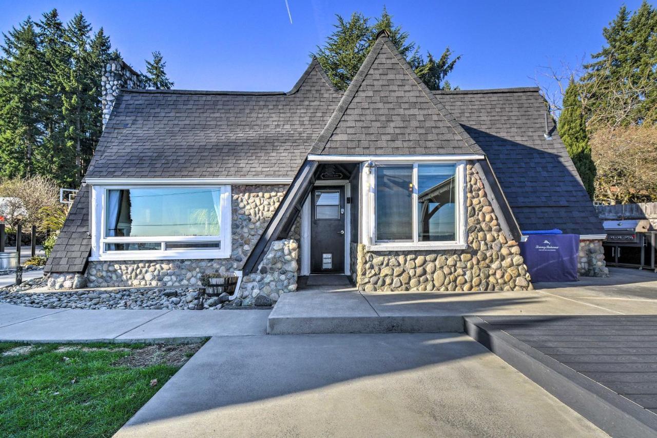 Puget Sound Cabin With Hot Tub And Water Views! Bremerton Bagian luar foto
